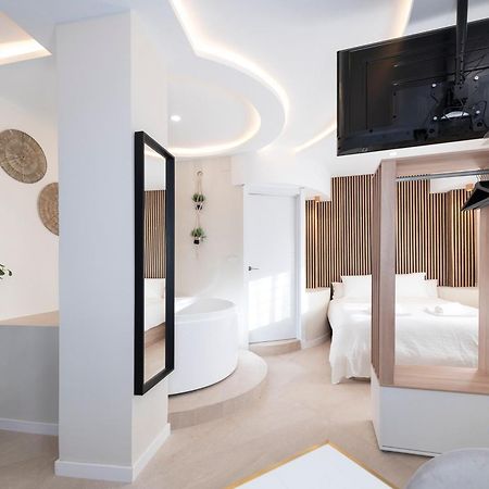 דירות Malaga Boutique V.V Luxury Jacuzzy מראה חיצוני תמונה