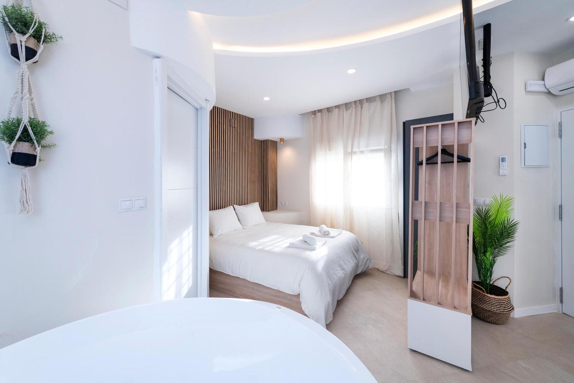 דירות Malaga Boutique V.V Luxury Jacuzzy מראה חיצוני תמונה