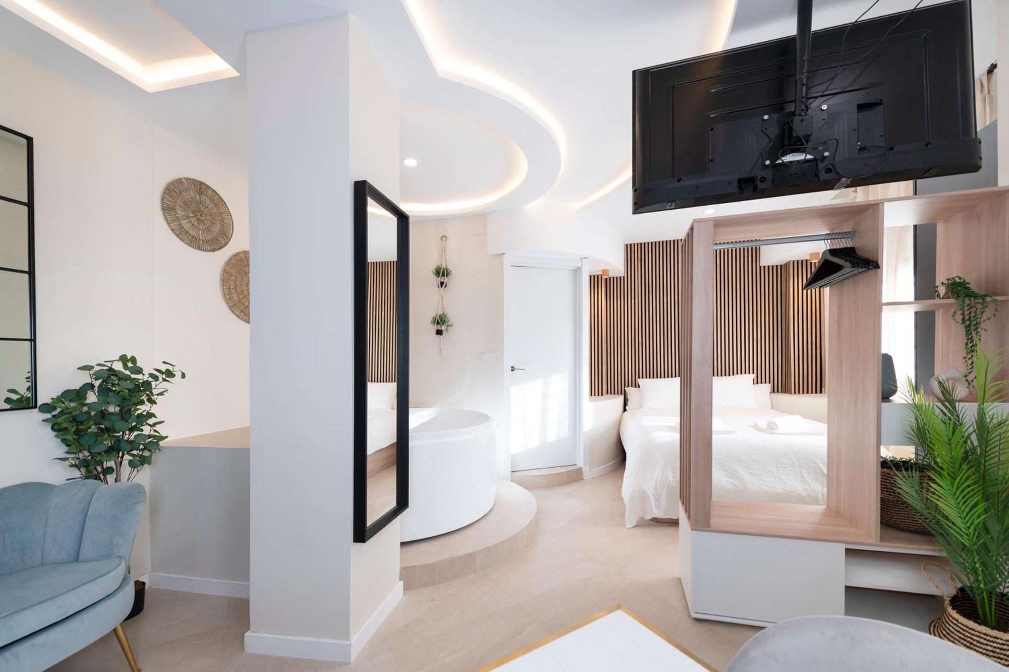 דירות Malaga Boutique V.V Luxury Jacuzzy מראה חיצוני תמונה